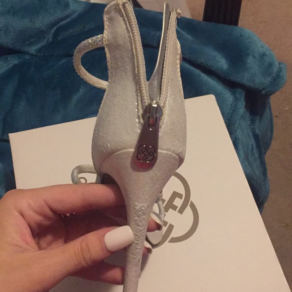Brand new heels! - Picture 2 of 5
